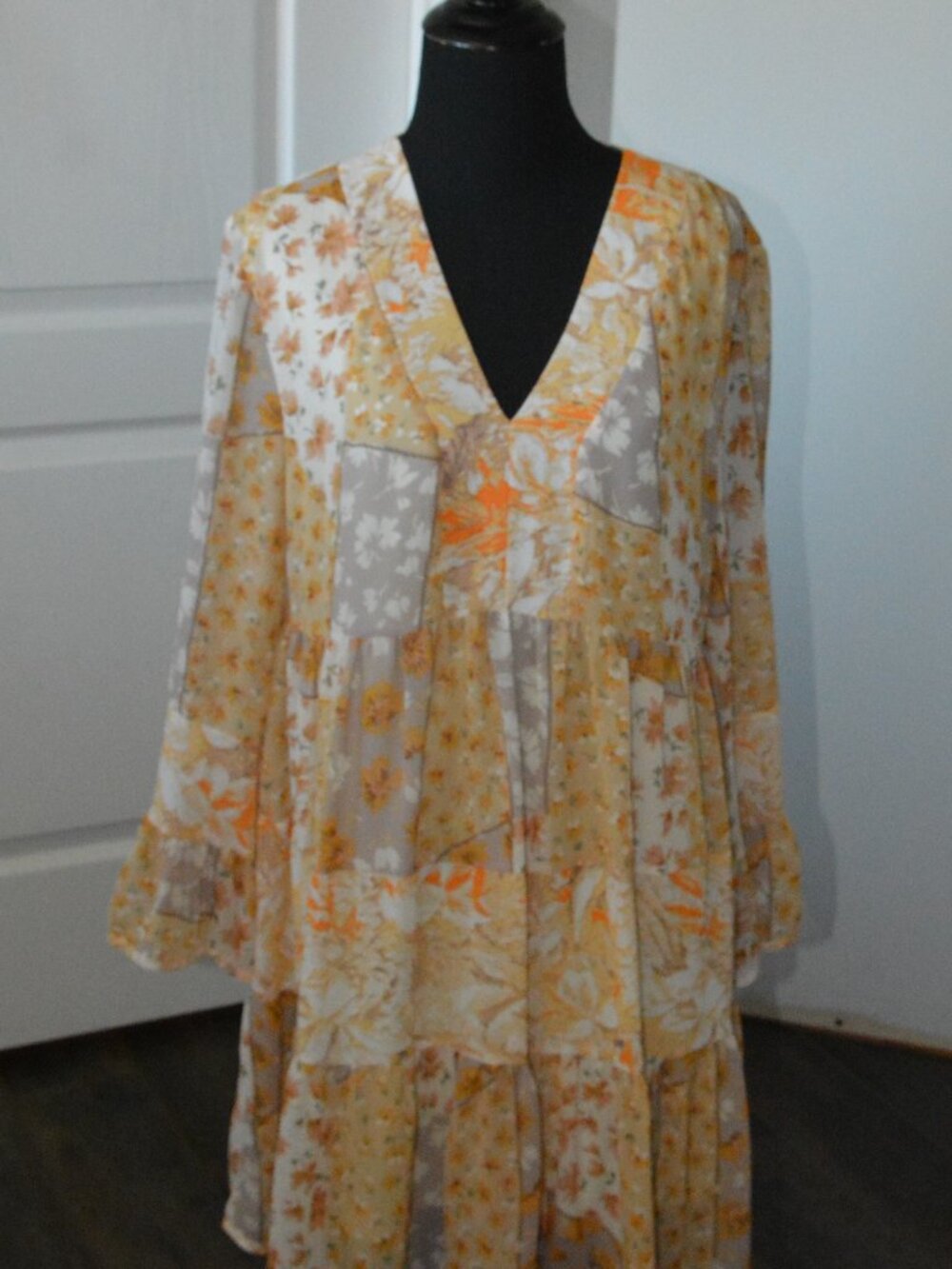 Entro Plus Size Beige Yellow Floral Bohemian Peasant Dress size Medium